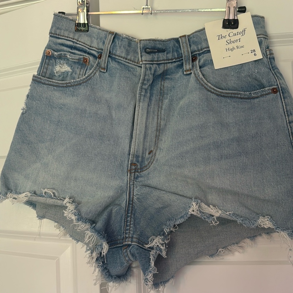 Abercrombie Curve Love The Cut Off Short High Rise